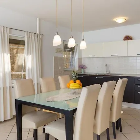 Apartment Vergatum - Two Bedroom With Terrace And Sea View *