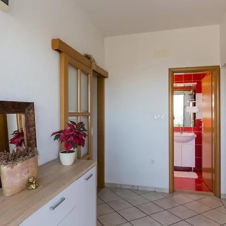 Vergatum - Two Bedroom With Terrace And Sea View Apartment *