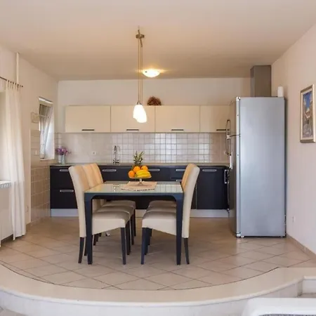 Vergatum - Two Bedroom With Terrace And Sea View Apartment *