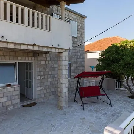 Vergatum - Two Bedroom With Terrace And Sea View Celopeci
